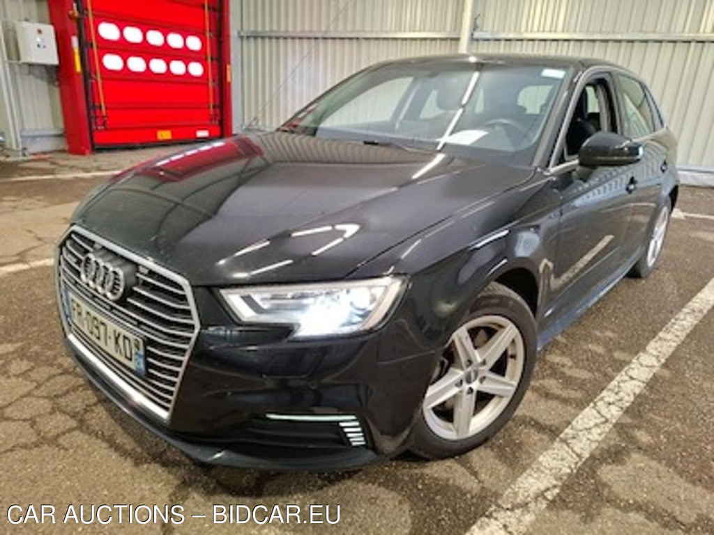 Audi A3 A3 Sportback 40 e-tron 204ch Business line S tronic 6 Euro6d-T