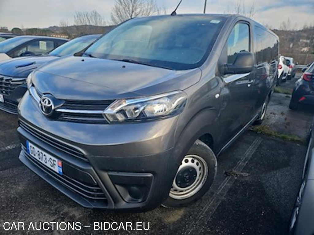 Toyota PROACE PROACE Combi Long 1.5 120 D-4D Dynamic RC21