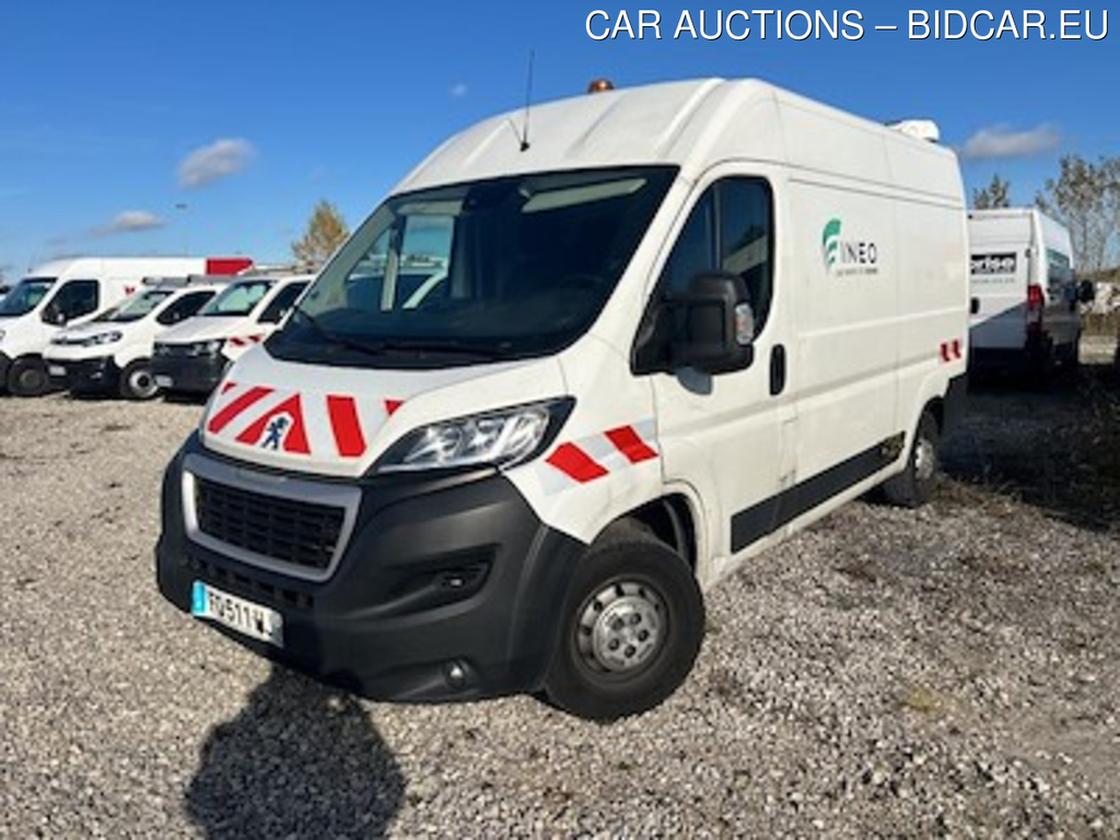 Peugeot BOXER Boxer Fg 335 L2H2 2.2 BlueHDi S&amp;S 140ch Asphalt