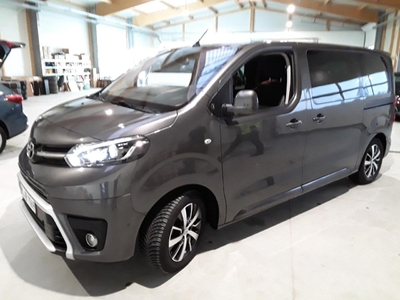 Toyota Proace 2.0-L-D-4D L1 (8-SI.) AUTM. Verso Team Deutschland, 2023