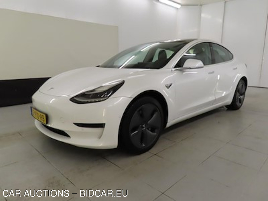 Tesla Model 3 Standard Range Plus RWD 4d