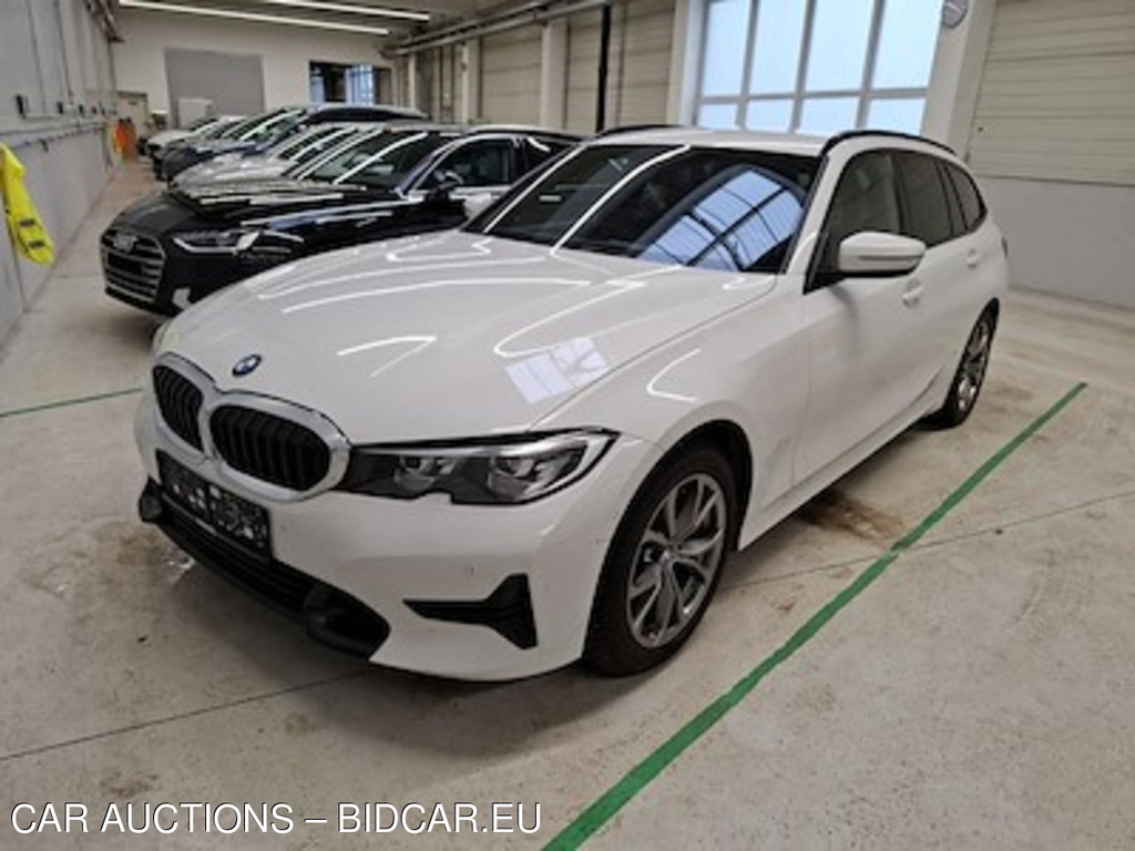 BMW Series 3 318d A Touring 110KW