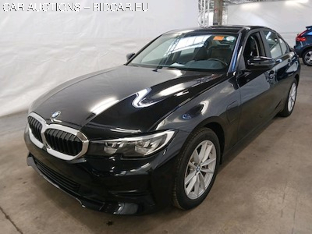 BMW 3 - 2019 330eA PHEV Business Plus