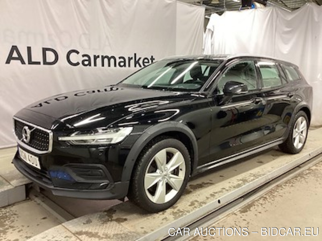 Volvo V60 cross country B4 diesel awd !BAD BRAKE PADS! Advanced Navi Pro Edt, Drag, B-Kamera, Auto