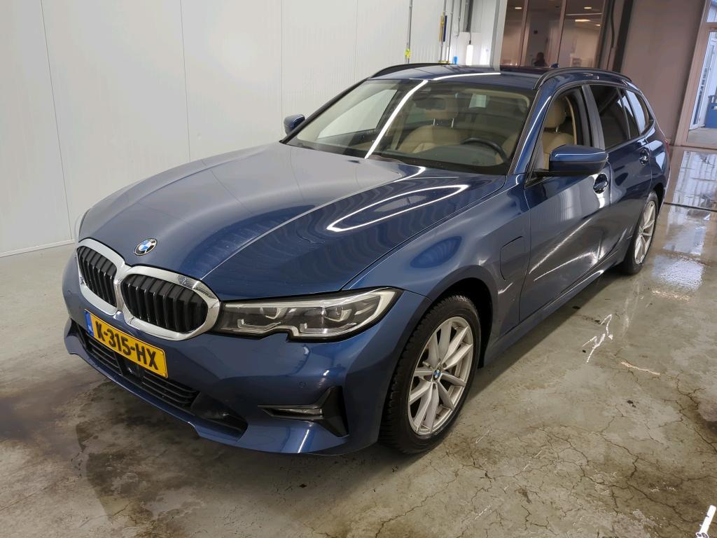 BMW 330 eA 215kW touring, 2021