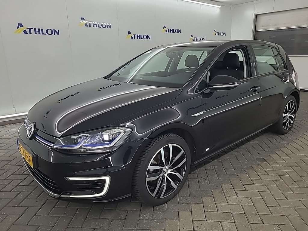 Volkswagen Golf E-DITION 2019 5D 100KW, 2019