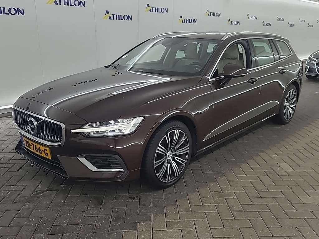 Volvo V60 T8 TWIN ENGINE AWD GEARTRNIC INSCRIPT 5D 288KW, 2019