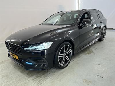 Volvo V60 2.0 B3 MOM. ADV., 2021