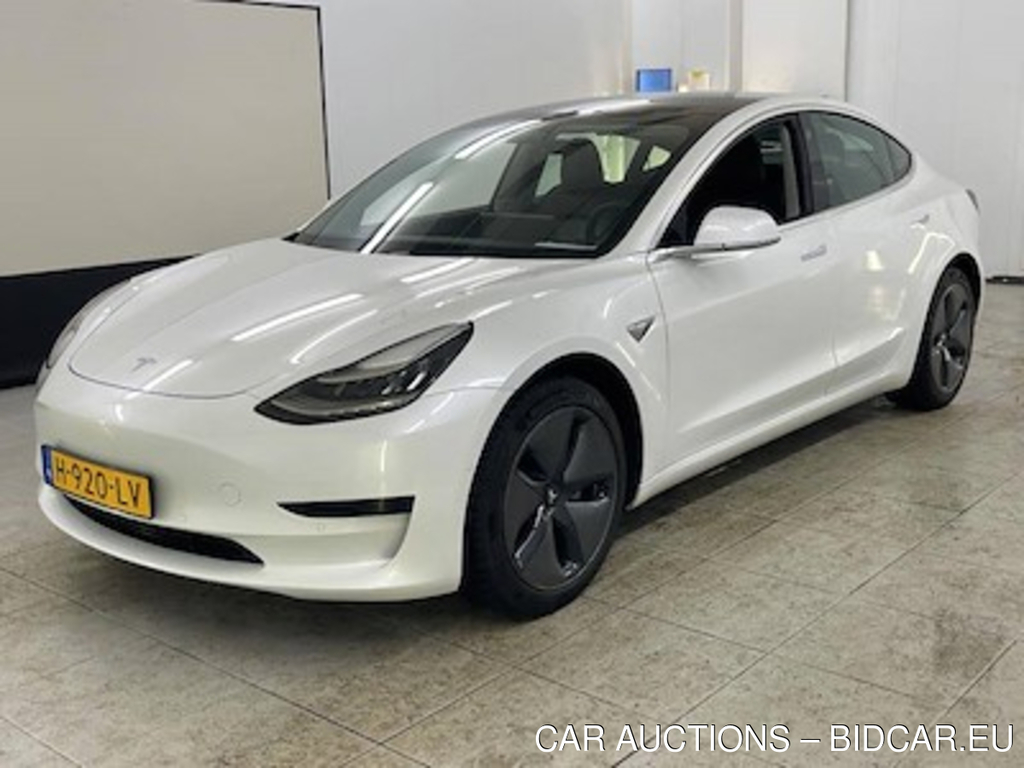 Tesla Model 3 Standard Range Plus RWD