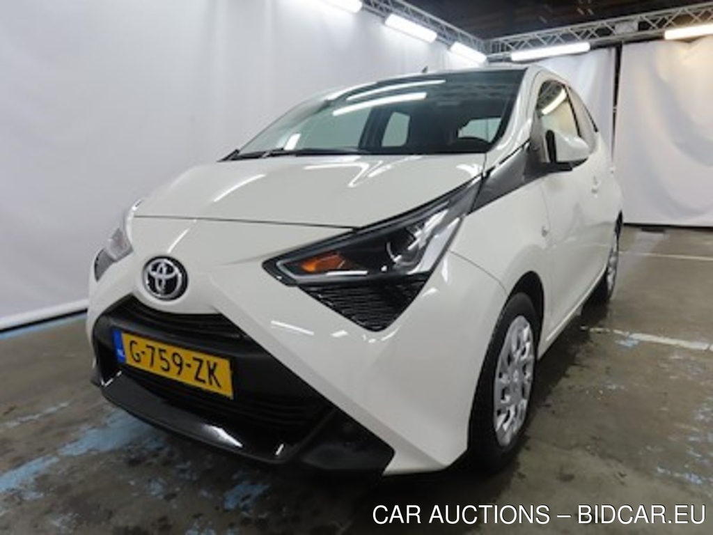 Toyota Aygo 1.0 VVT-i ActieAuto x-shift 5d x-play HPL