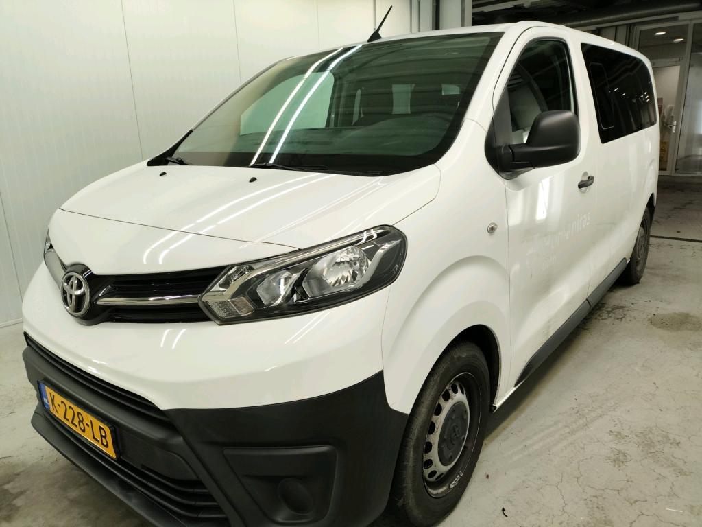 Toyota Proace Shuttle Medium 1.5 D-4D 88kW Navigator, 2021