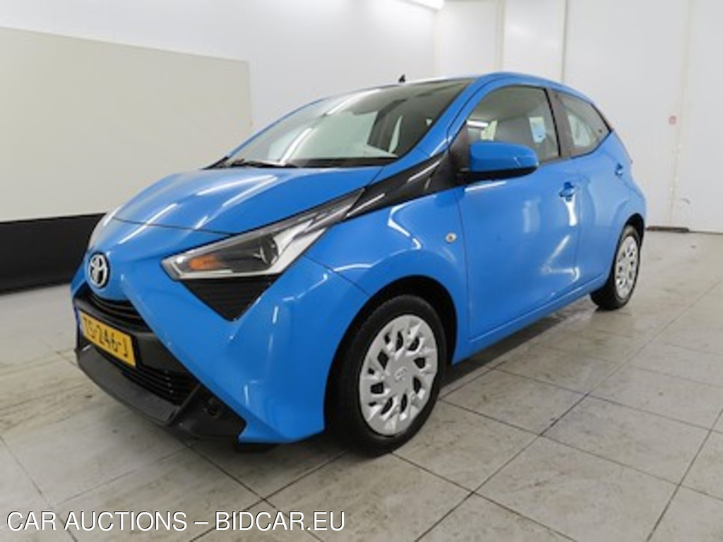 Toyota Aygo 1.0 VVT-i ActieAuto x-play APL