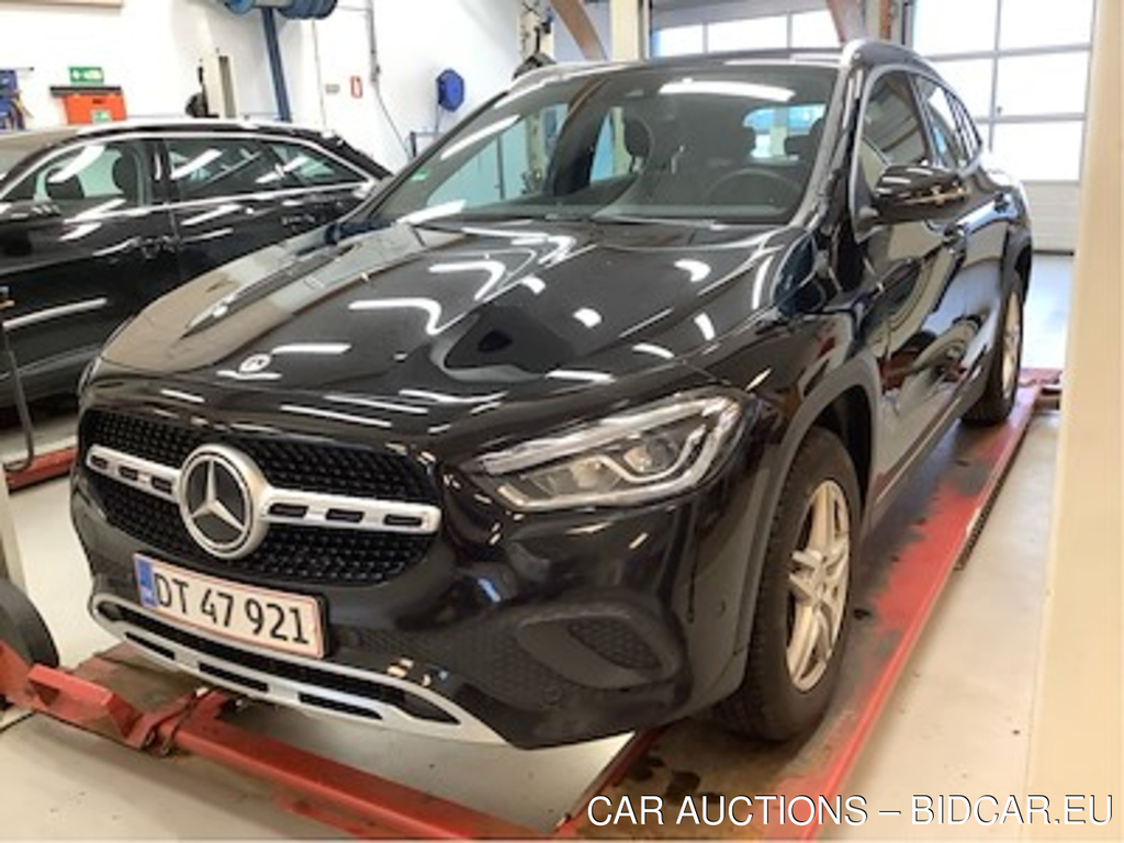 Mercedes-Benz GLA 220 BUSINESS DCT UA!,