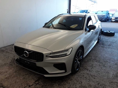 Volvo V60 T6 AWD RECHARGE GEARTRONIC RDesign Expression, 2021