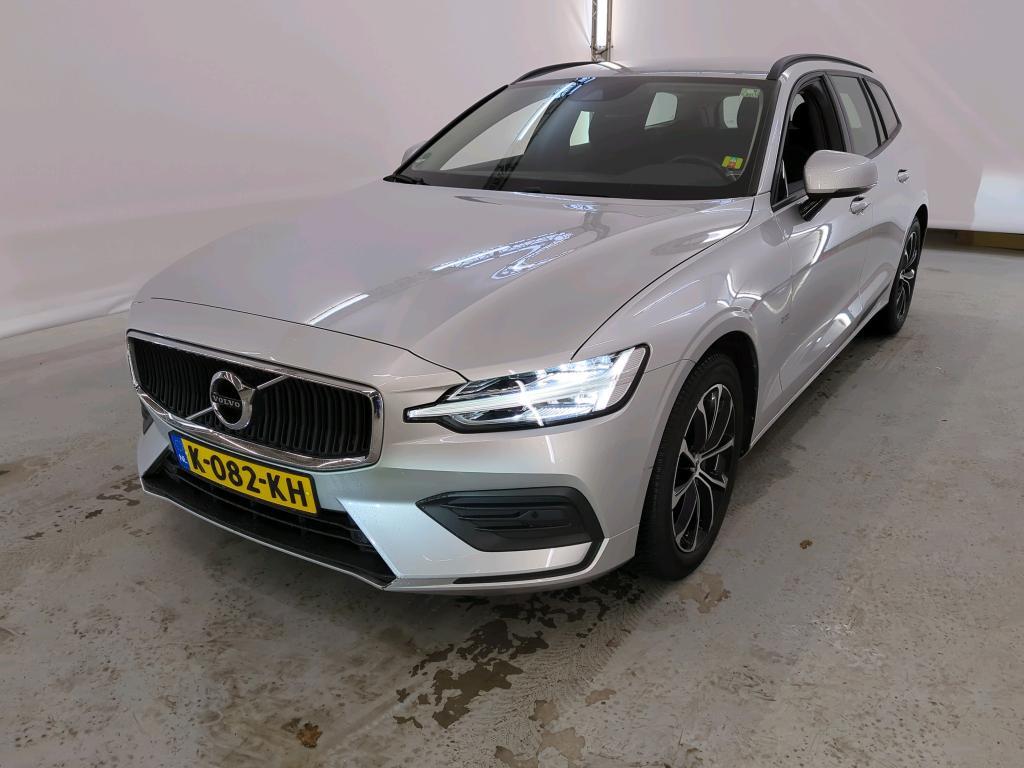 Volvo V60 2.0 B3 MOMENTUM, 2021