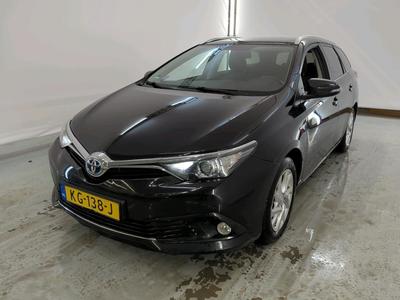 Toyota Auris 1.8 HYBRID TREND, 2016