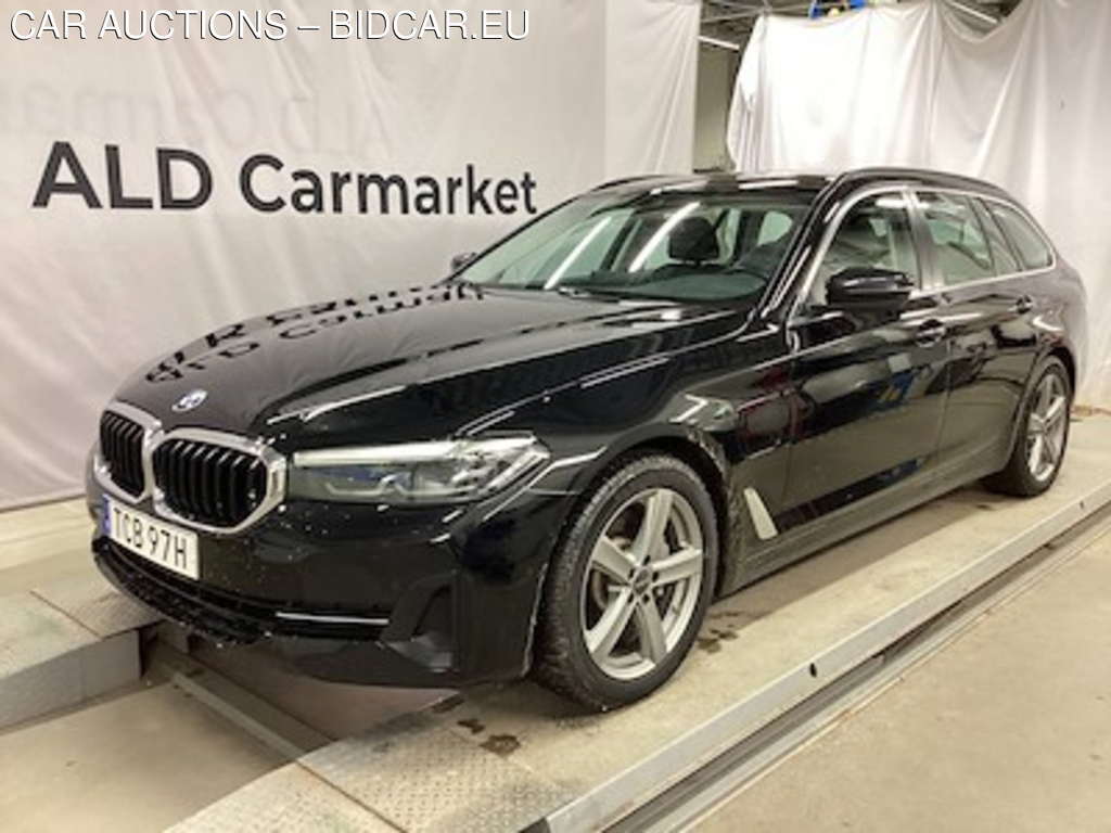 BMW 530e xdrive Luxury line, lader,b-kamera, nav, auto