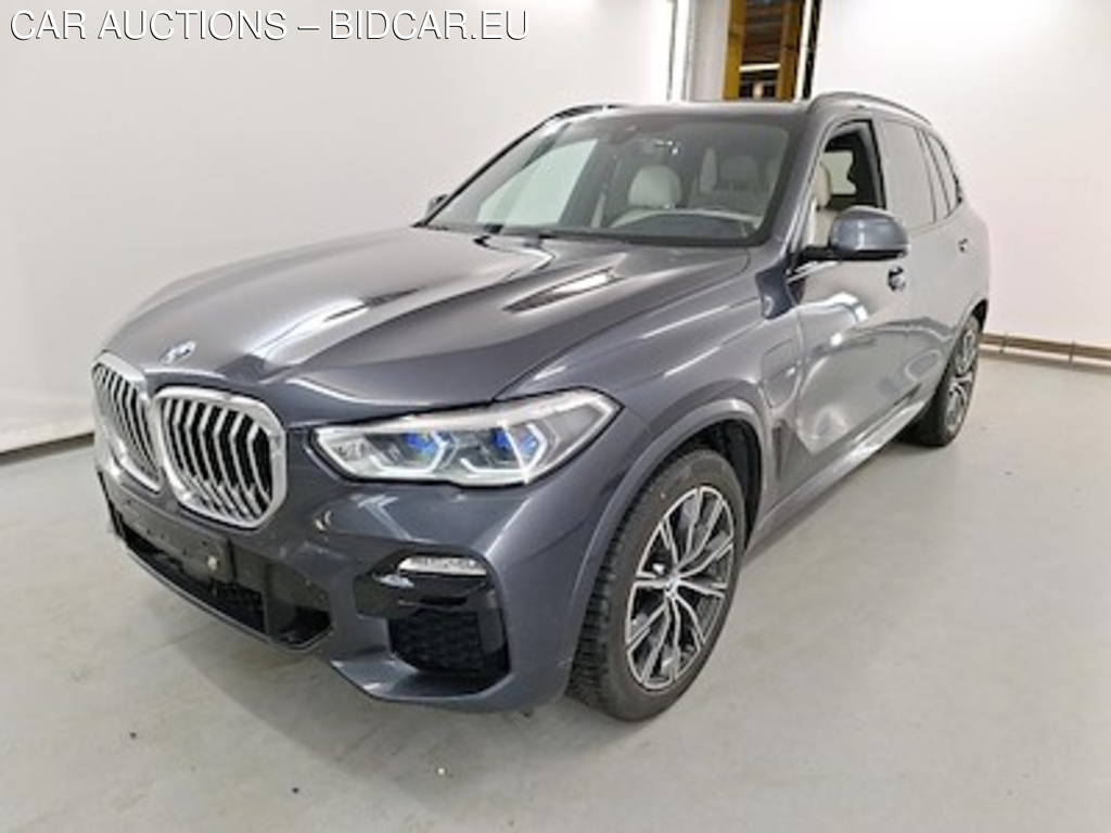 BMW X5 - 2018 3.0A xDrive45e PHEV Driving Assistant Business Plus Parking Assistant Plus