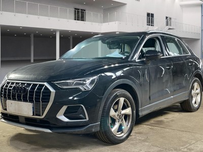 Audi Q3 35 TFSI 150 CH S TRONIC 7 DESIGN LUXE, 2021