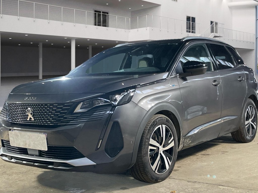 Peugeot 3008 HYBRID 225 E-EAT8 GT, 2021