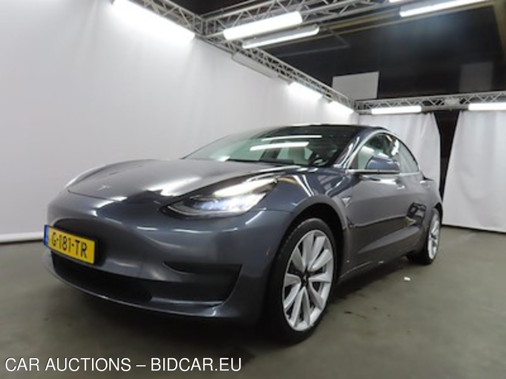 Tesla Model 3 Standard Range Plus RWD 4d