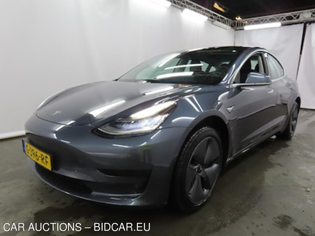 Tesla Model 3 Standard Range Plus RWD 4d