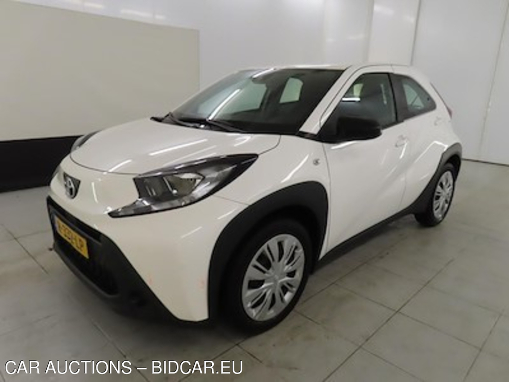 Toyota Aygo X 1.0 VVT-i S-CVT play 5d