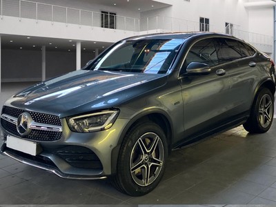 Mercedes-Benz Glc coupe 300 E 9G-TRONIC 4MATIC AMG LINE, 2021