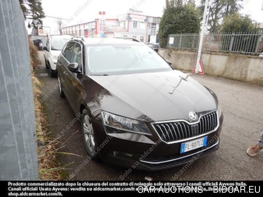 Skoda superb wagon 2.0 tdi executive -