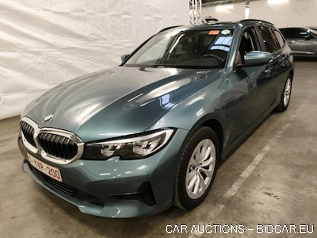 BMW 3 touring - 2019 330eA PHEV Travel Business Plus