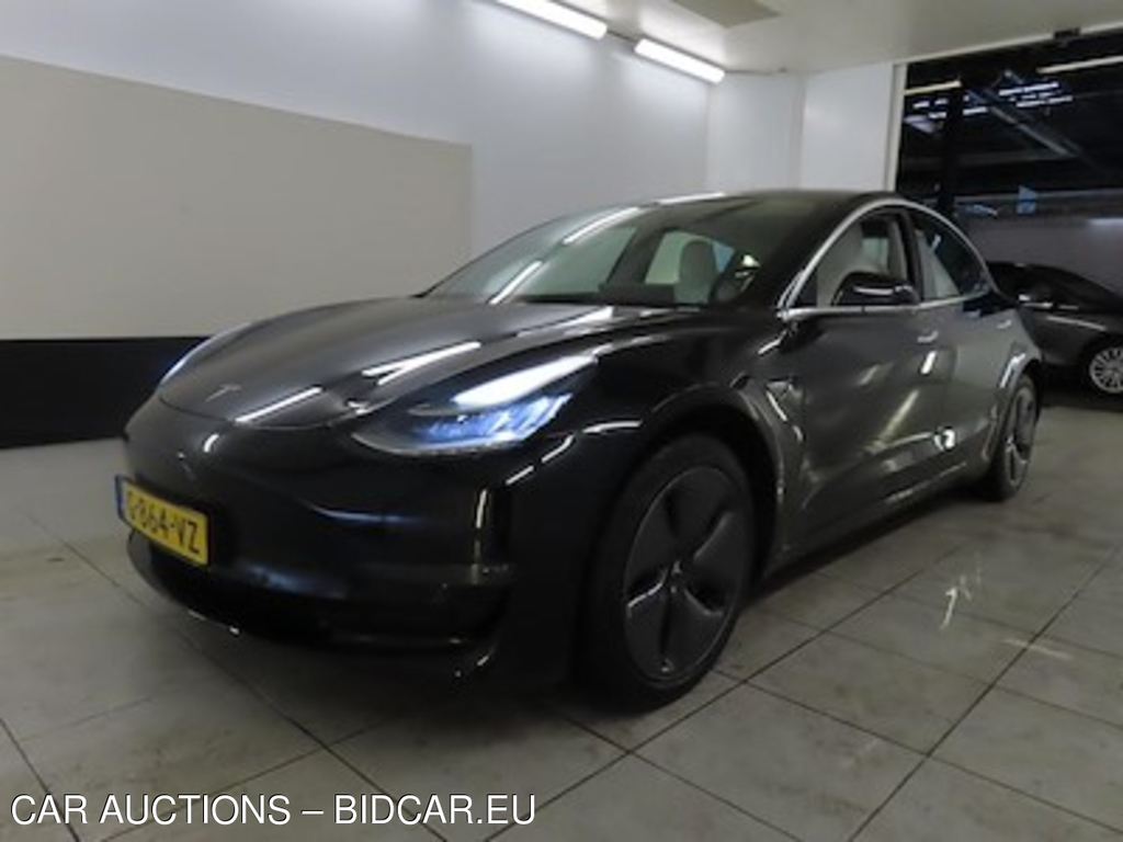 Tesla Model 3 Standard Range Plus RWD 4d