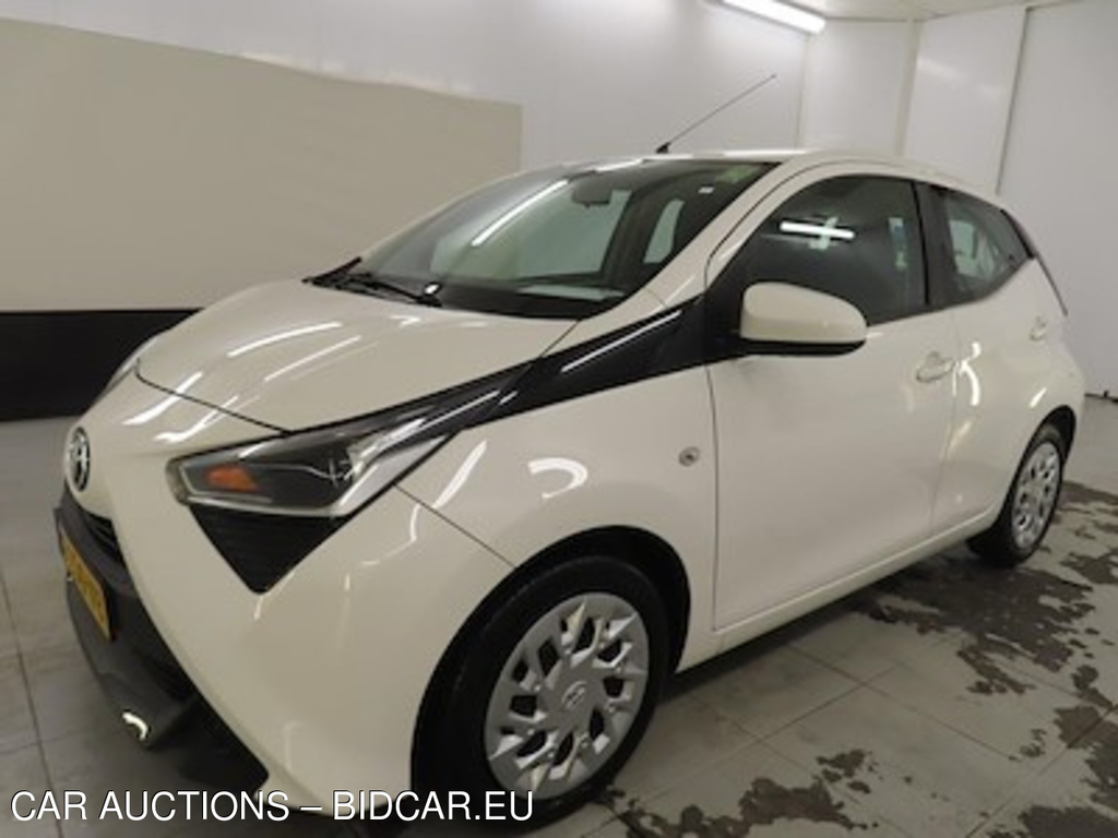 Toyota Aygo 1.0 VVT-i ActieAuto 5d x-play HPL