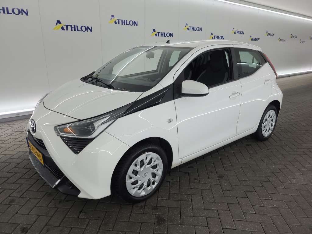 Toyota Aygo 1.0 VVT-I X-PLAY 5D 53KW, 2021