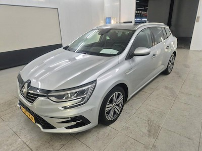 Renault Megane estate TCe 140 EDC Intens