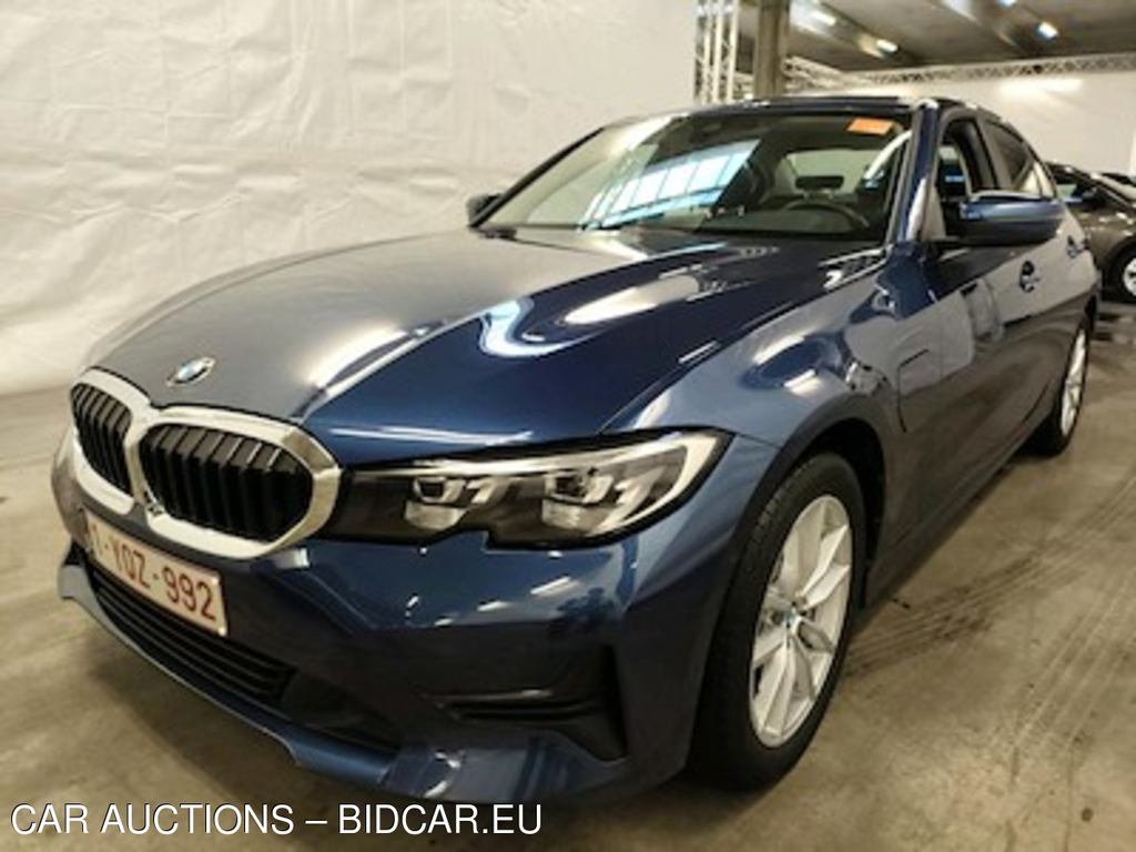 BMW 3 series berline 2.0 330E (135KW) BERLINE Comfort telephony Wireless Charging Mirror