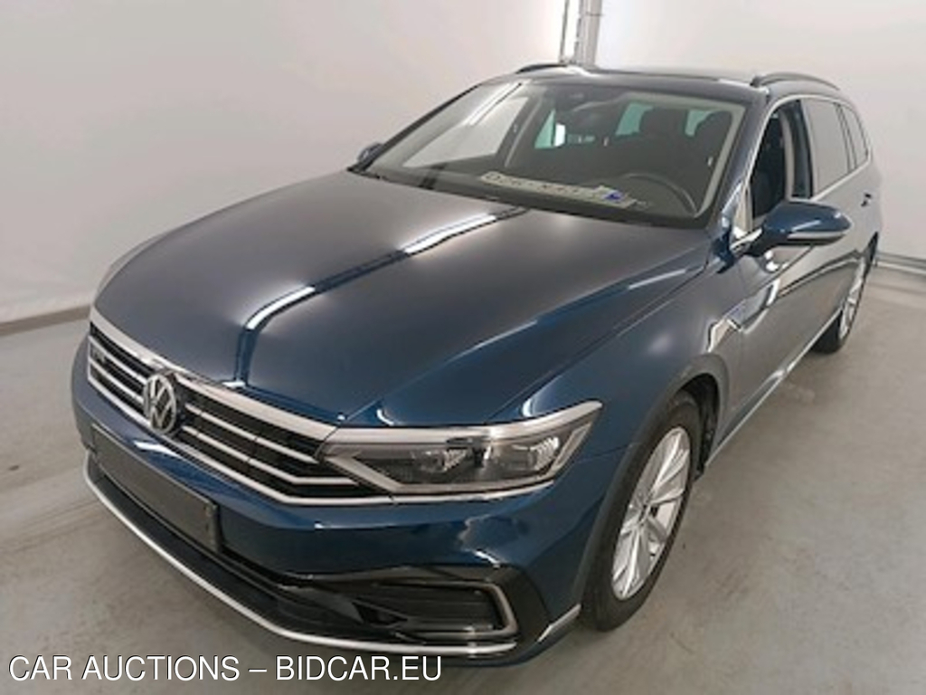 Volkswagen Passat variant 1.4 TSI MSQ VARIANT GTE BUSINESS