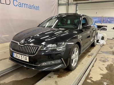 Skoda Superb IV plug-in 218hk L&amp;K Business Drag Varmare Pano Skinn