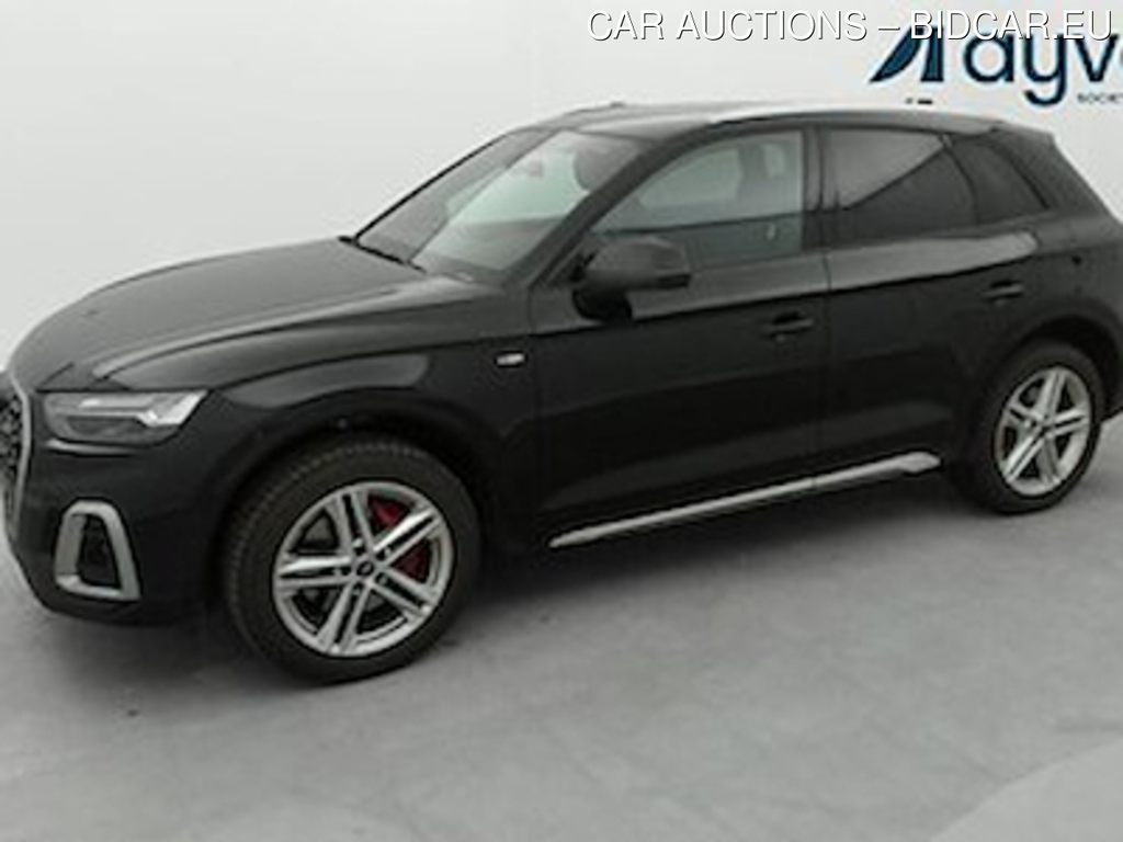 Audi Q5 50 tfsi-e quattro s-line PH 252 CV Business Pack Plus, S-Line Interior, Attelage