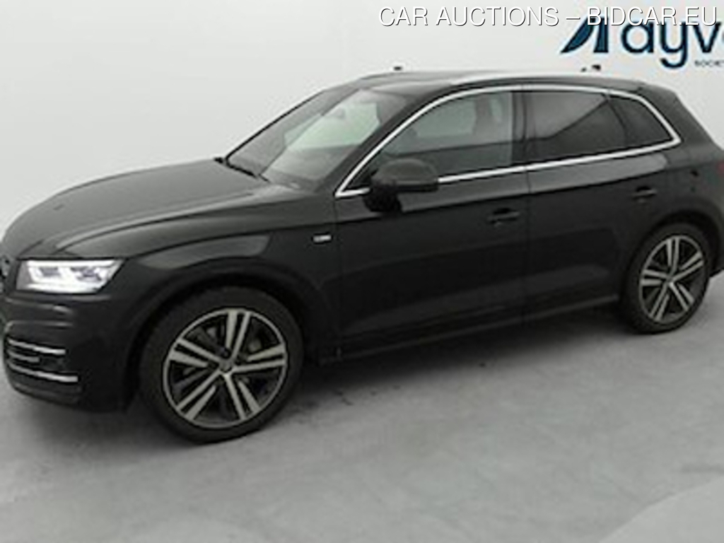 Audi Q5 55 tfsi-e quattro s-line PH 252 CV Module Assistance ville + tour, Toit Pano, Cuir, B&amp;O, Attelage, HUD