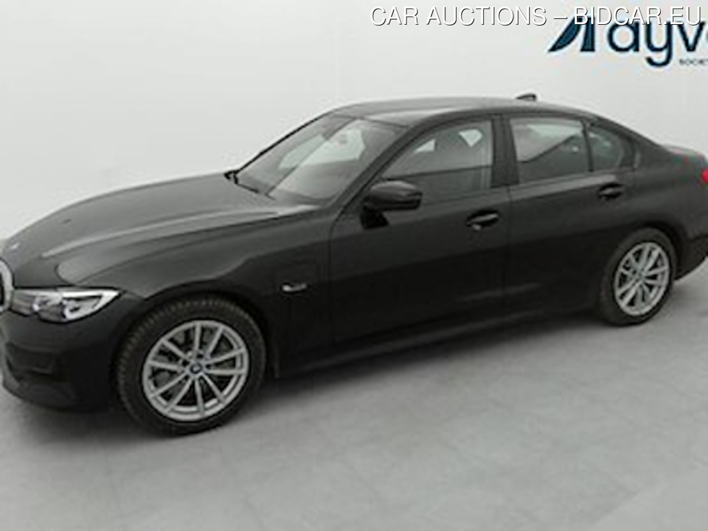 BMW 330e berline 184CV BUSINESS PACK PLUS NAVI