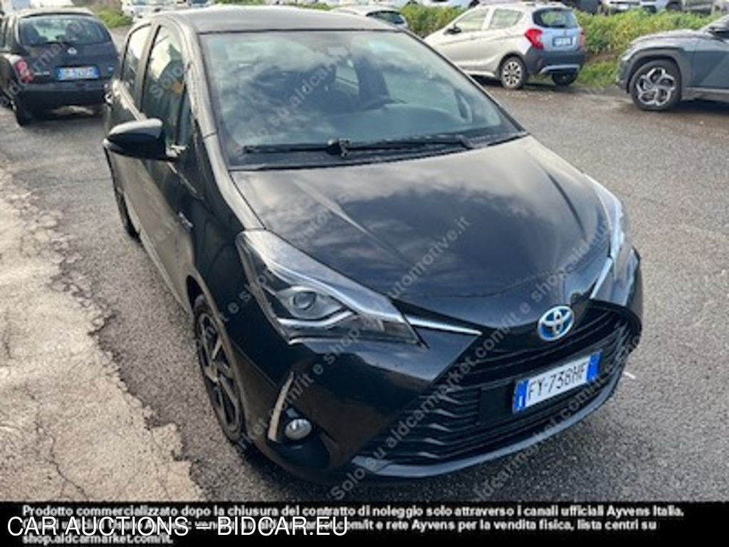 Toyota yaris 1.5 hybrid style my18 -