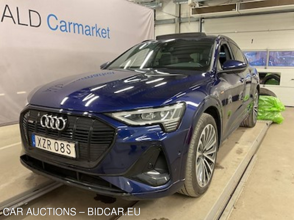 Audi E-tron 55 sportback S-line Pano Drag B-kamera Auto