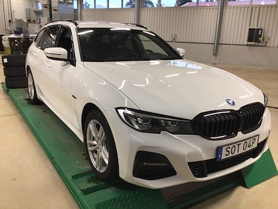 BMW 330e xdrive touring M-Sport, HiFi, B-kamera, Auto