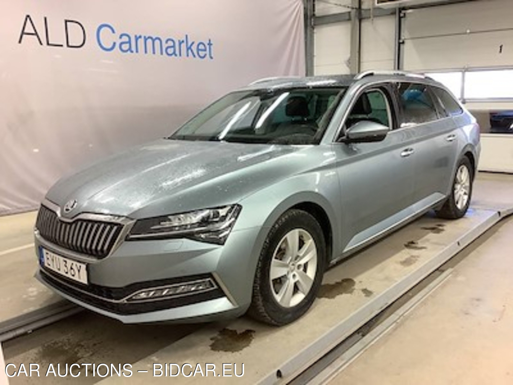 Skoda Superb IV 218 plug-in drag kombi L&amp;K Business Drag Varmare