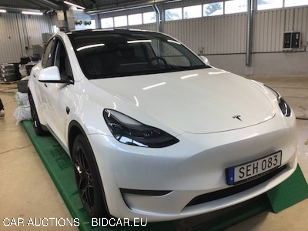 Tesla Model Y long range awd 514hk Skinn, Pano, P-Varmare, B-Kamera, Nav, Auto