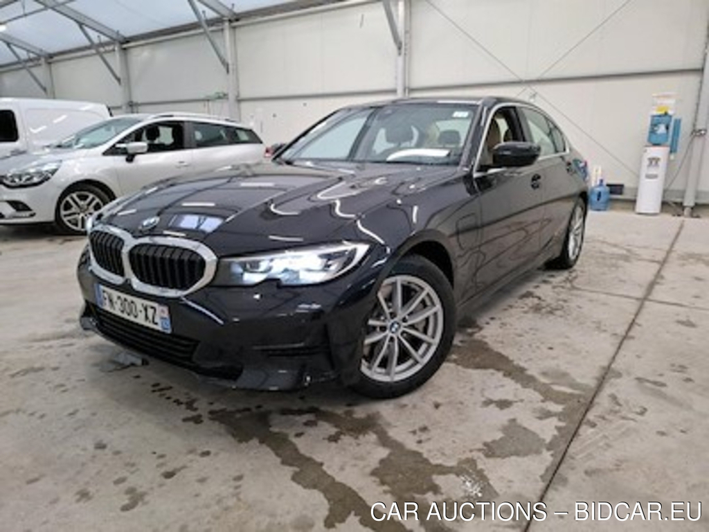 BMW Serie 3 Serie 3 330eA 292ch Business Design 10cv