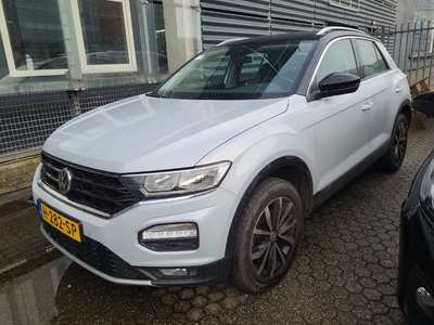 Volkswagen T-roc 1.5 TSI 110KW DSG STYLE BUSINESS 5D** VERSNELLINGSBAK DEFECT**, 2020