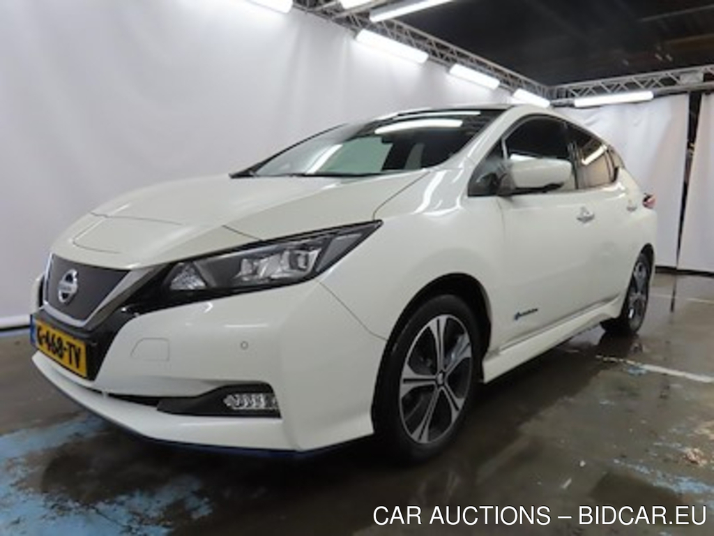 Nissan Leaf ActieAuto e+ 62kWh 5d TEKNA