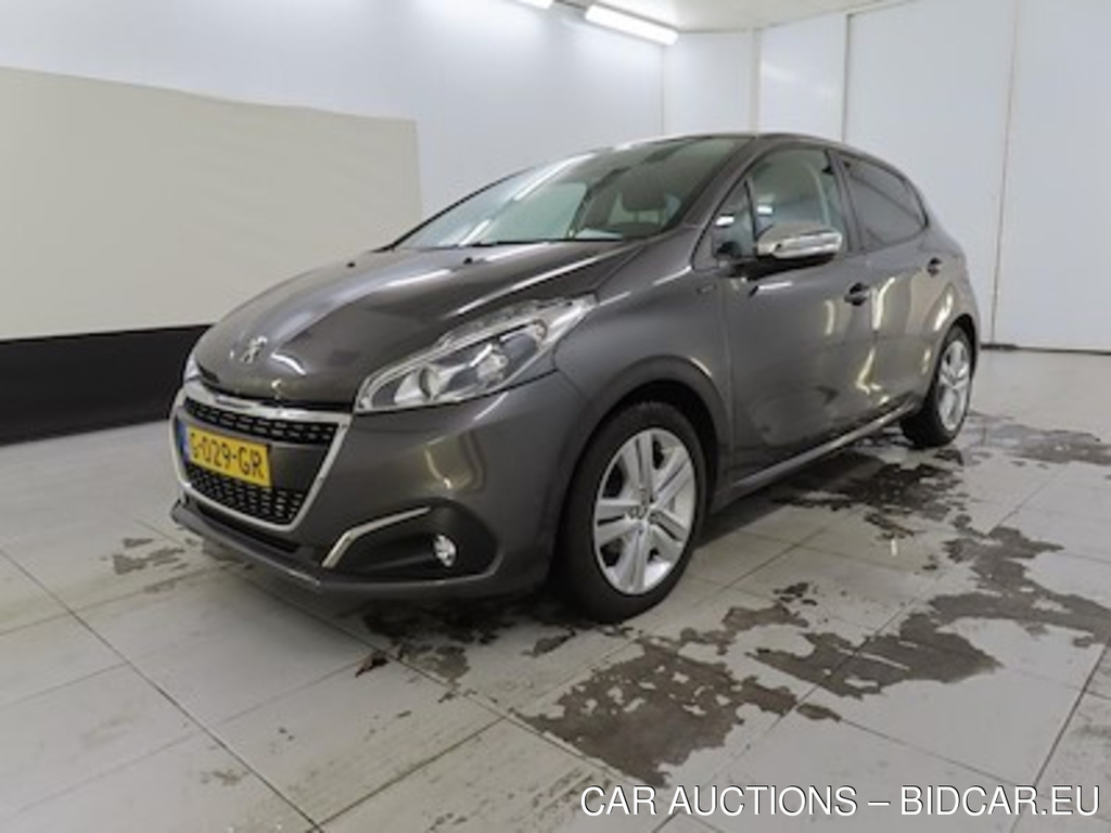 Peugeot 208 Signature 1.2 PureTech 110 EAT6 5d