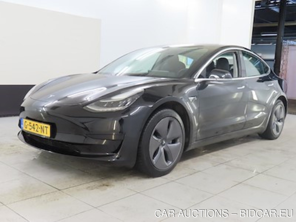 Tesla Model 3 Standard Range Plus RWD 4d